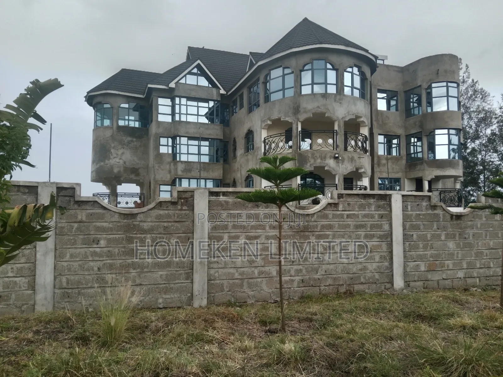 Furnished 10bdrm House in Mbirikani for sale