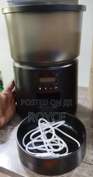 Automatic Pet Feeder