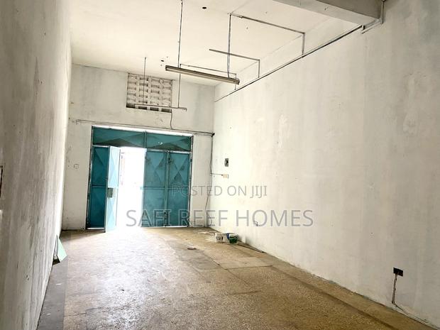 Commercial Shop for Rent Along the Road - thumbnail 4