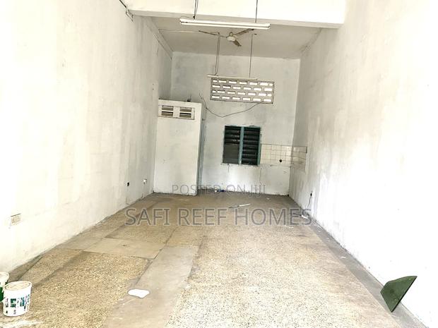 Commercial Shop for Rent Along the Road - thumbnail 7