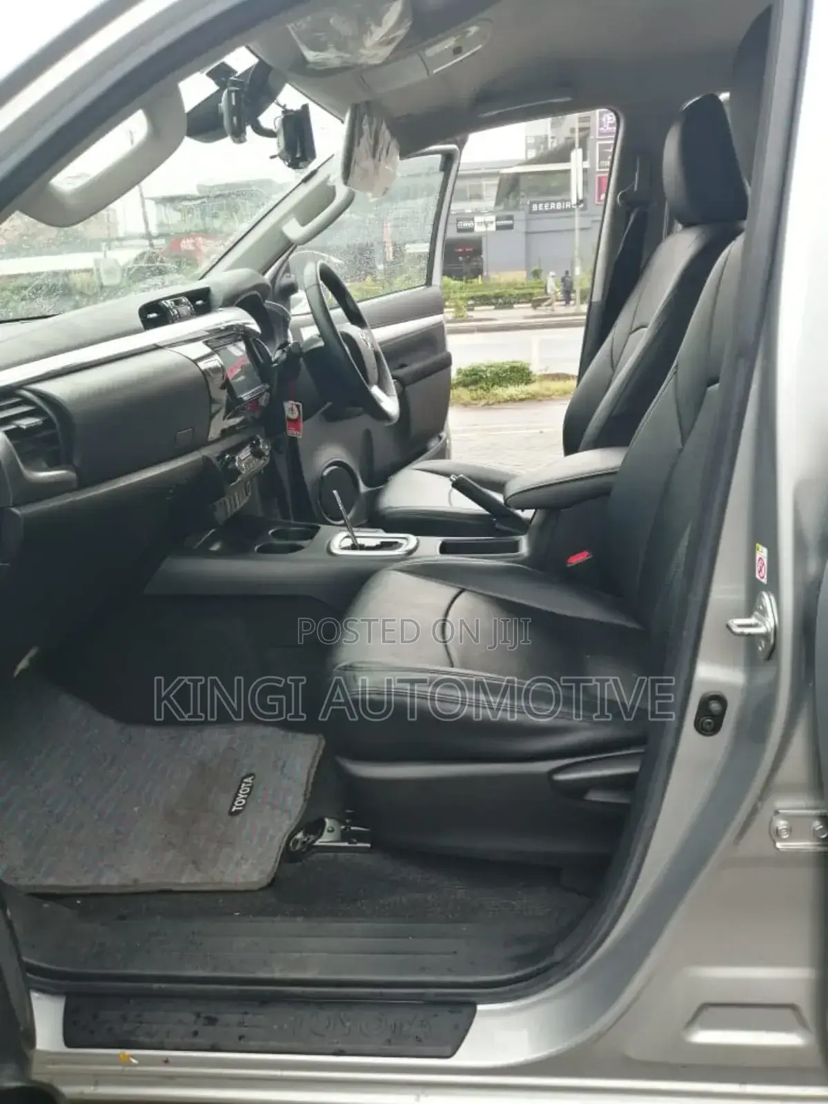 Toyota Hilux Revo Double Cab Deisel 2.4 RWD 2018 Silver