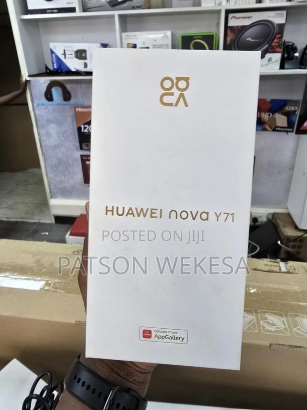 New Huawei nova Y71 128 GB - main view