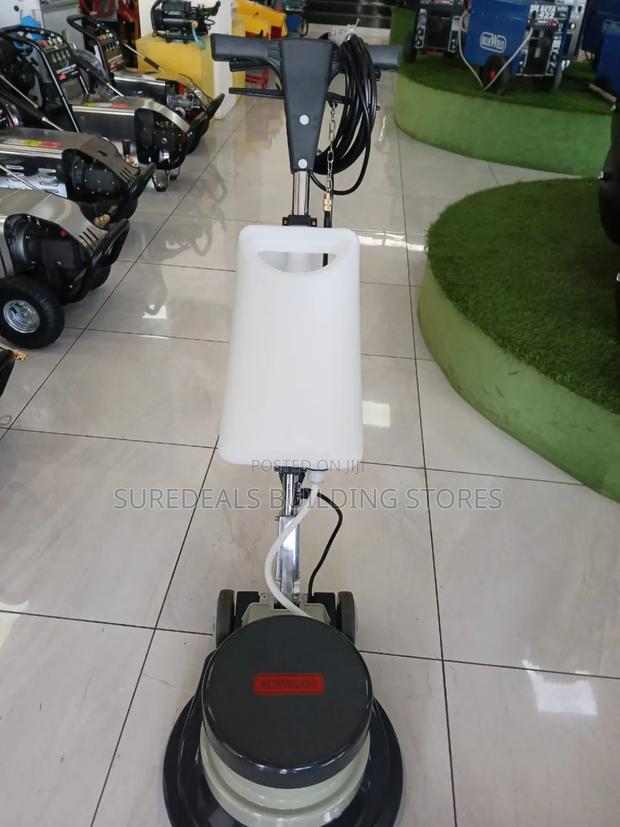 Floor Scrubbing Machine.