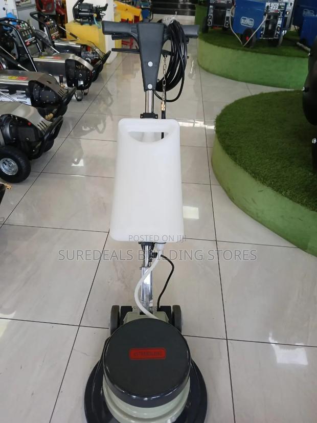 Floor Scrubbing Machine. - thumbnail 2