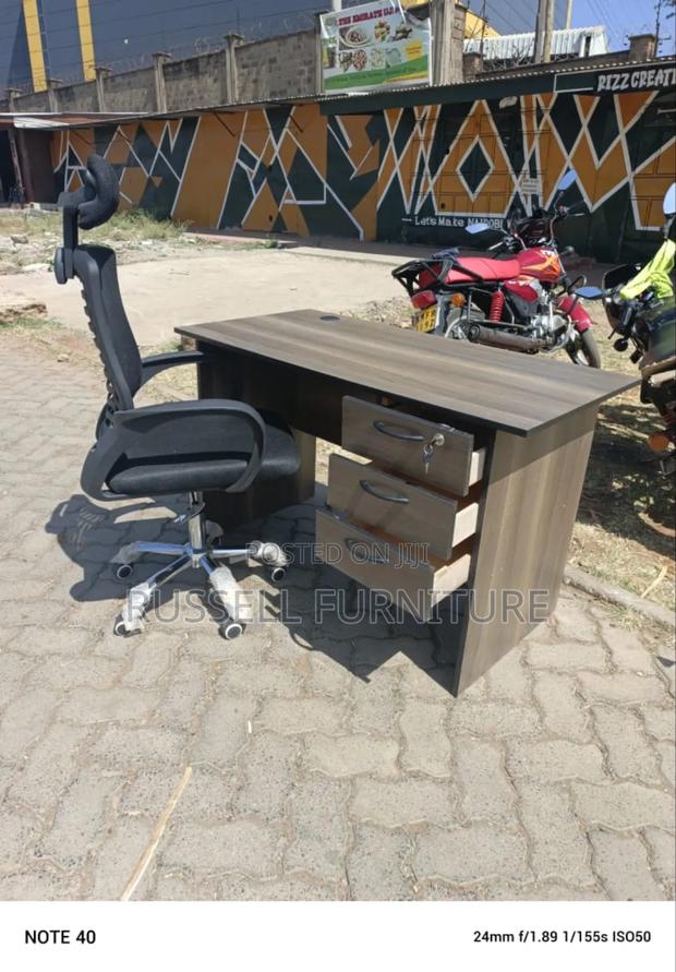 Boss Headrest Office Chair Study Table - main view