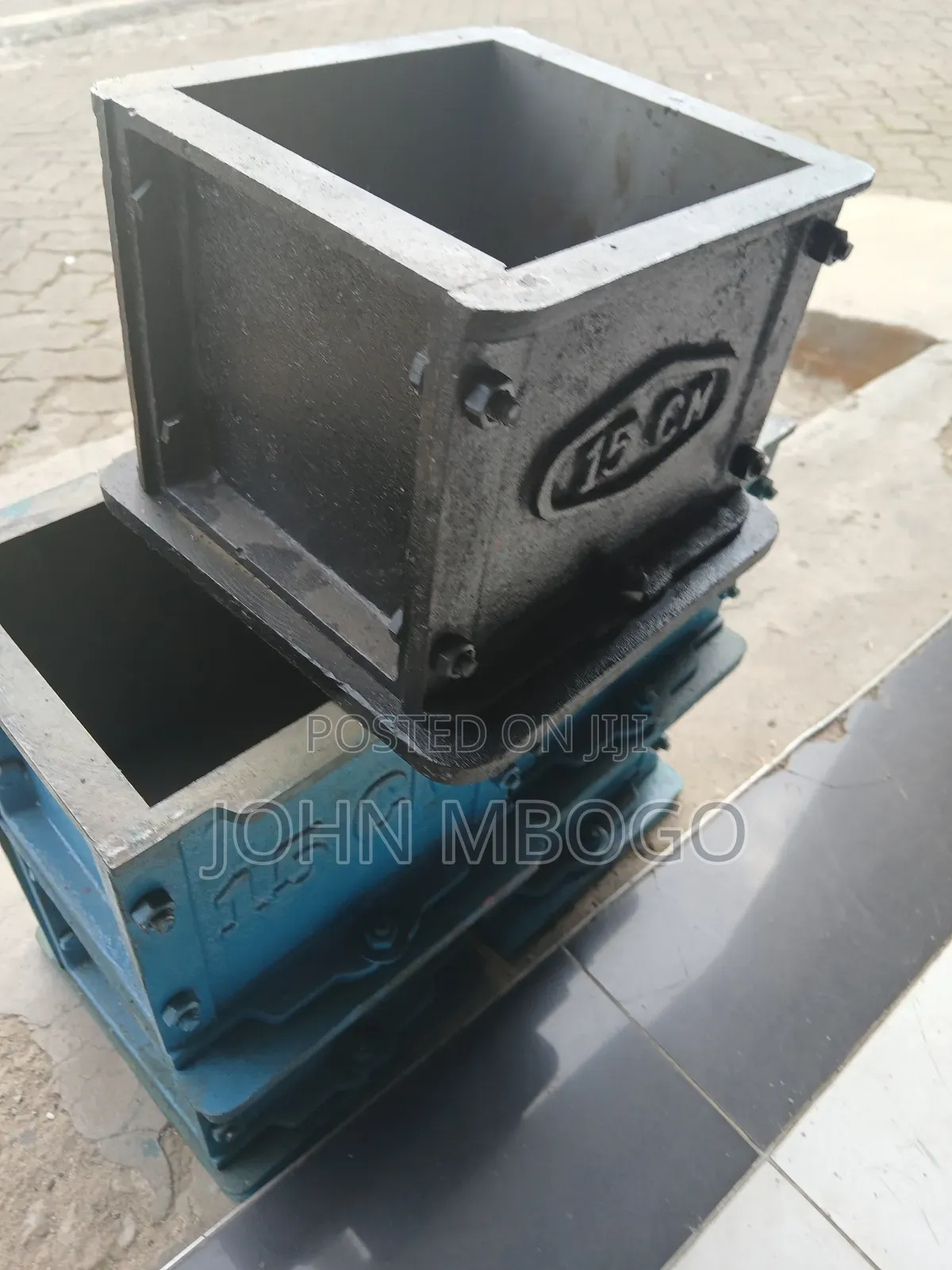 Concrete Moulds Cube . Heavy