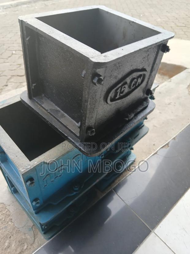 Concrete Moulds Cube . Heavy - thumbnail 2
