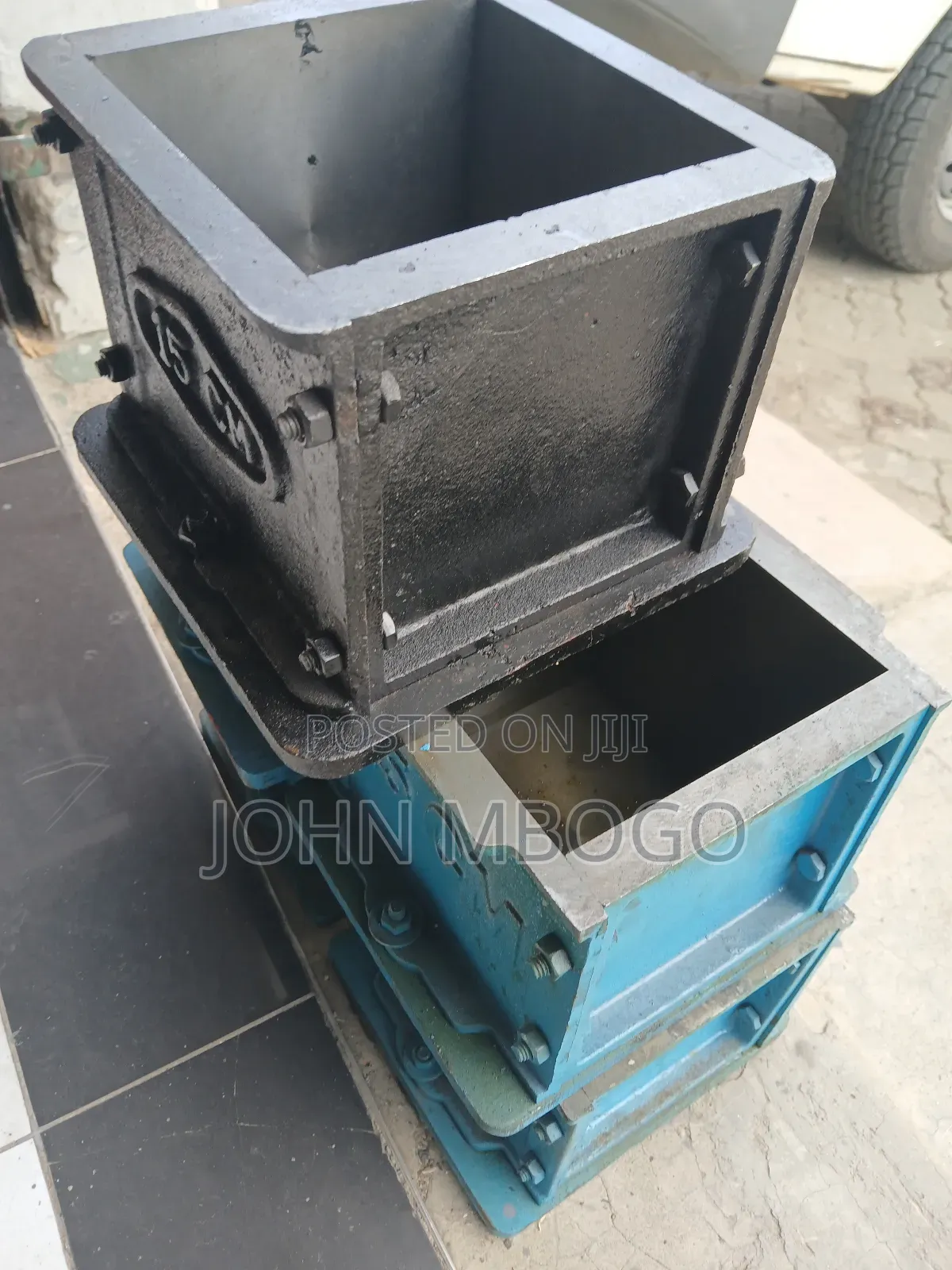 Cube Moulds - 150mmx150mmx150mm Cast Iron