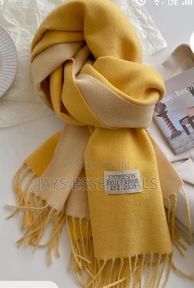 Warm and Cozy Cashmere Scarfs - thumbnail 4