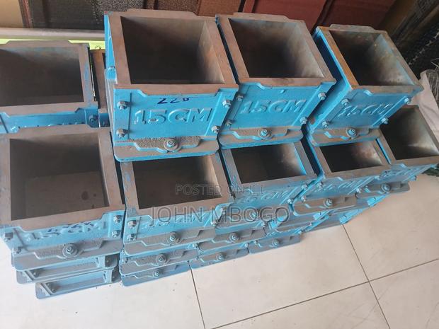 High Quality Concrete Cube Moulds - main view