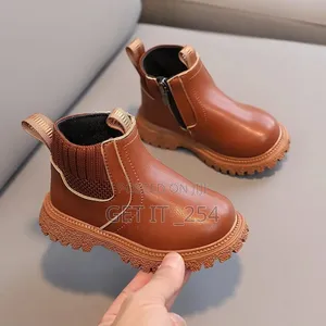 Kid's Unisex Boots 
Size 21,24,27,28,29
Black