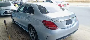 Mercedes-Benz C180 2017 Blue
