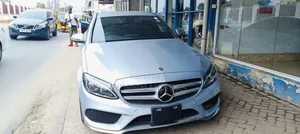 Mercedes-Benz C180 2017 Blue