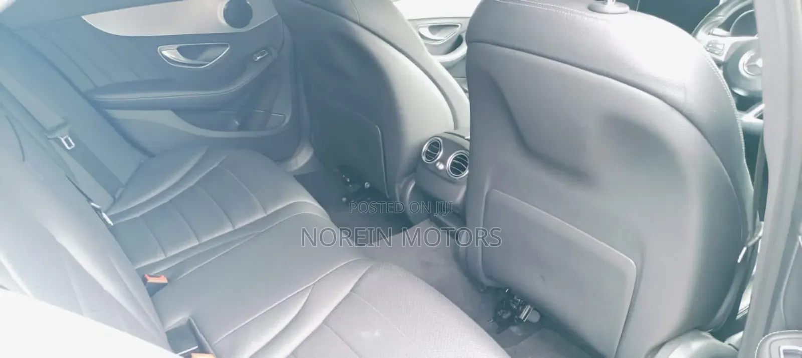 Mercedes-Benz C180 2017 Blue