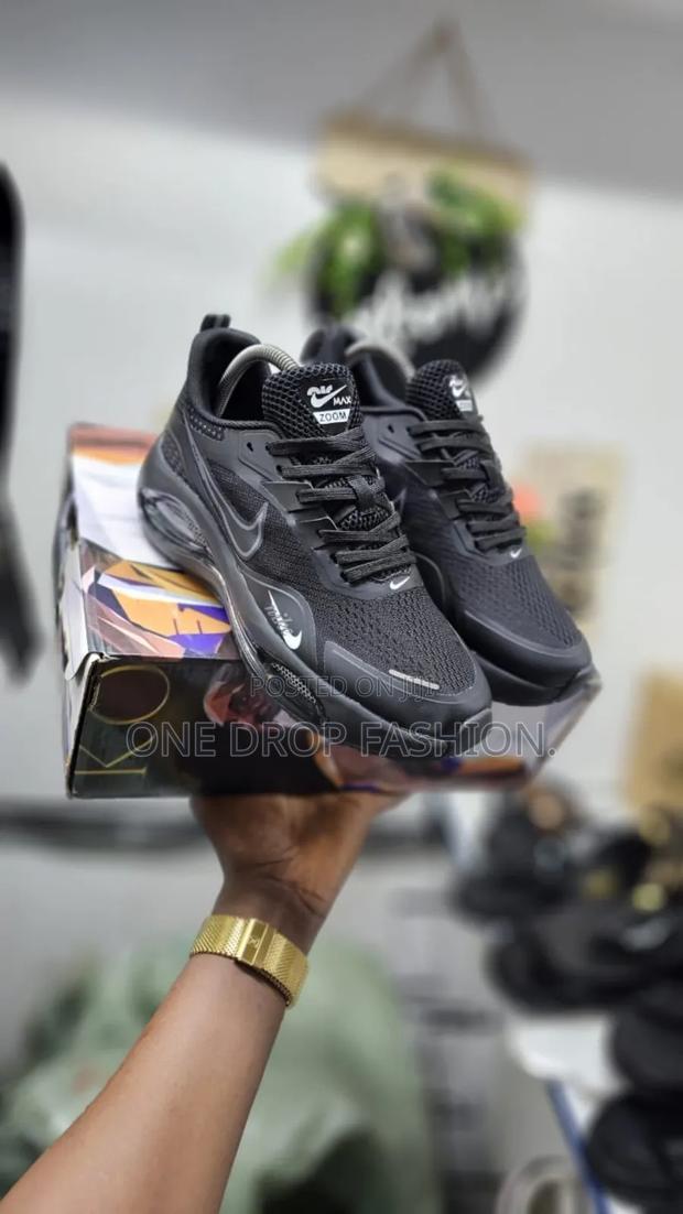 Nike Motorsport 1df - main view