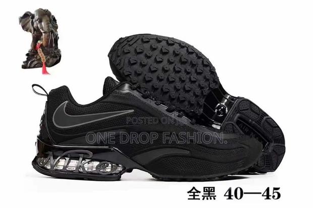 Nike Sneakers 69 - thumbnail 2