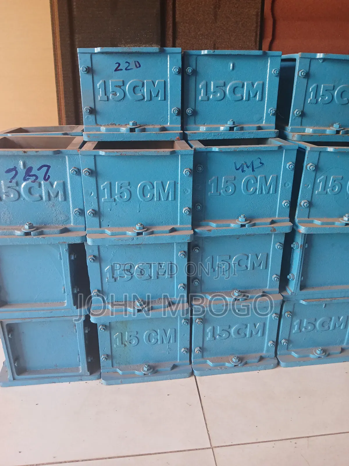 Cast Iron Cubes - Concrete Cube Moulds