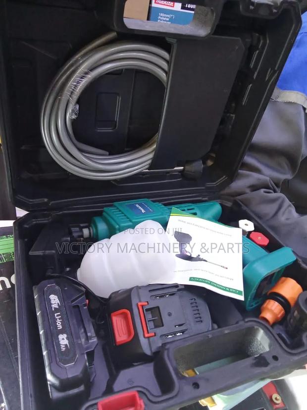 Cordless Pressure Washer Machine Makita - thumbnail 3