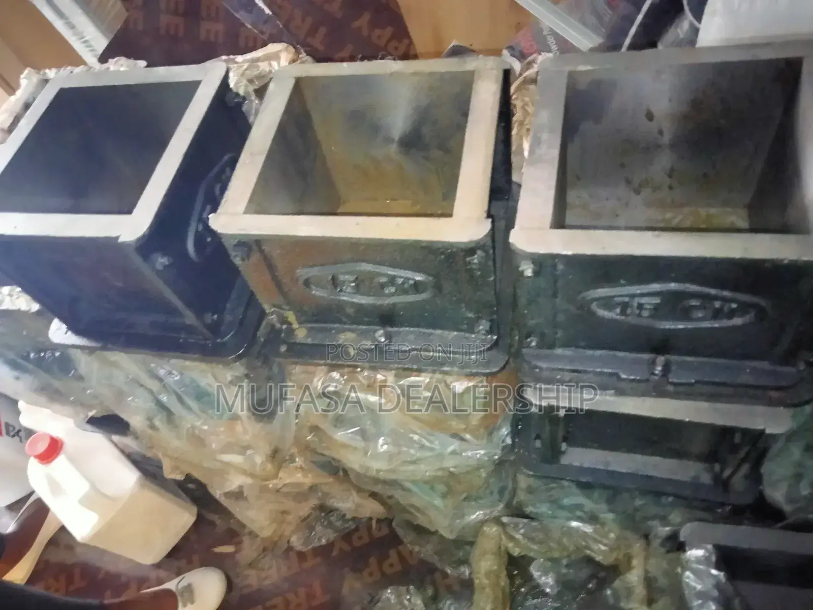 Brand New Concrete Test Cubes/Moulds