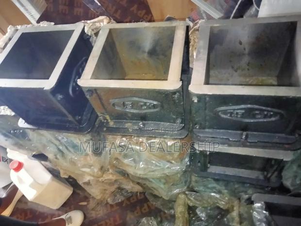 Brand New Concrete Test Cubes/Moulds - main view