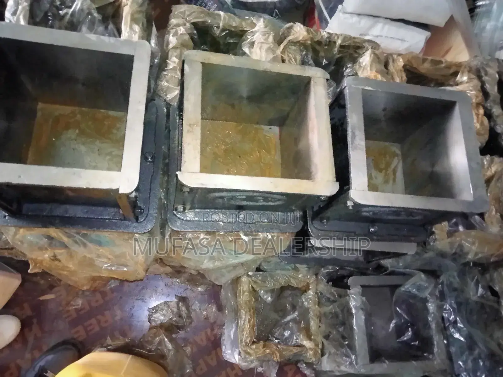 Brand New Concrete Test Cubes/Moulds