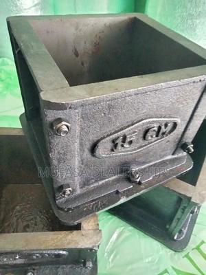 Lab Concrete Test Moulds - thumbnail 2