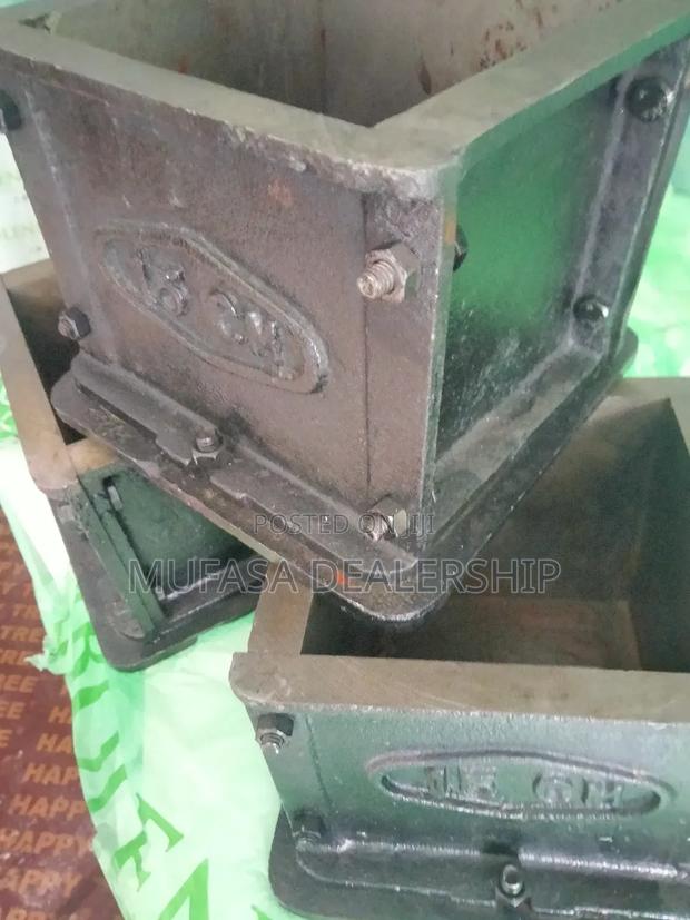 Lab Concrete Test Moulds - thumbnail 3