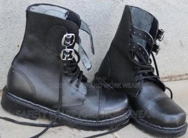 Guard Boots - main view