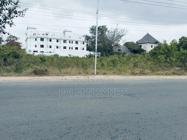 Half Acre Third Row Prime Land in Central Diani - thumbnail 5