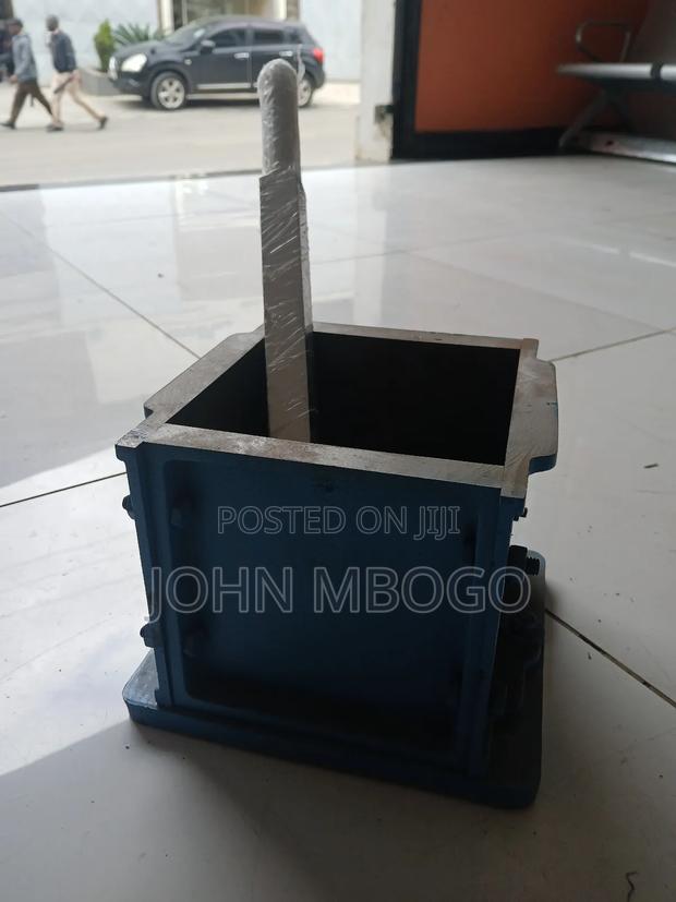 Brand New Concrete Cube+ Tamping Rod