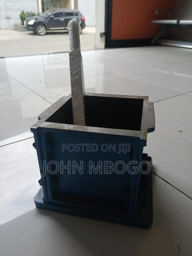 Brand New Concrete Cube+ Tamping Rod - thumbnail 2