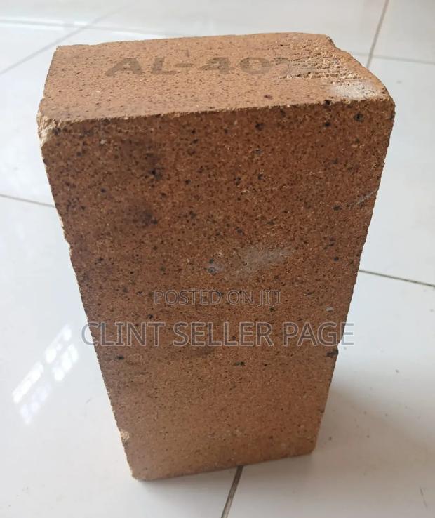 Fire Resistant Bricks. - thumbnail 2