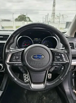 Subaru Outback 2018 Gray