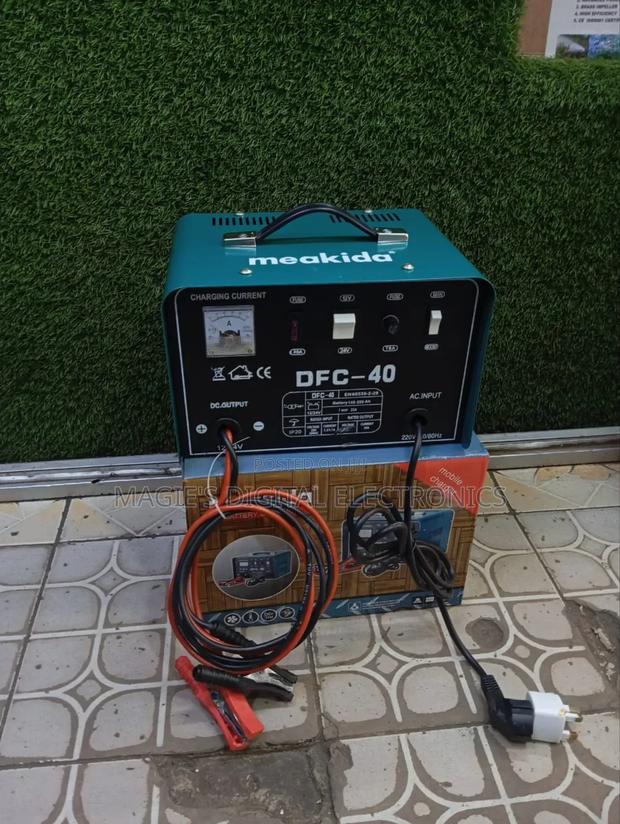 Battery Charger 30A - thumbnail 2