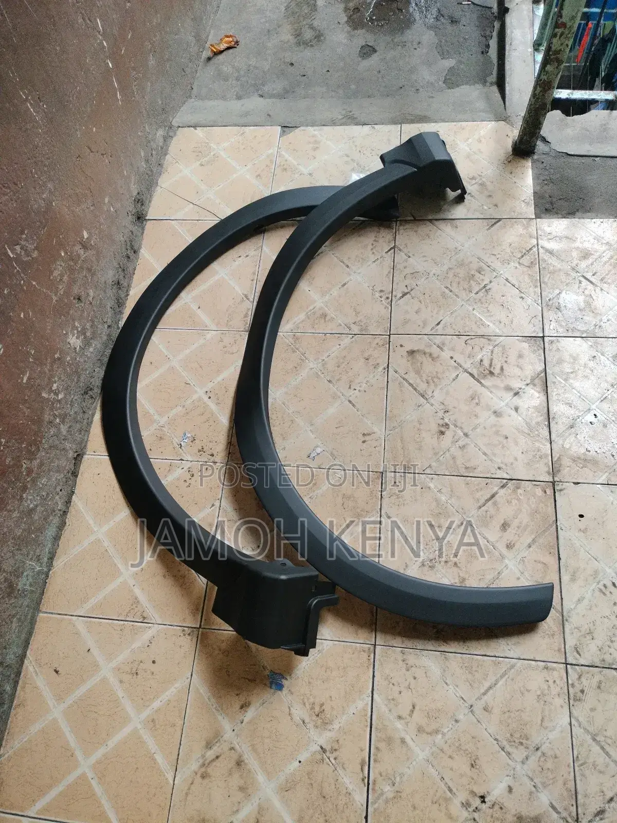 Mitsubishi Eclipse Cross Wheel Arc Moulding