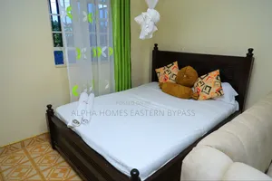 Kamakis Comfort: Spacious Studio With Easy Access to Nairobi