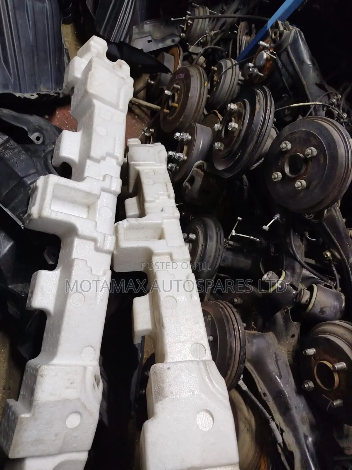 Nissan X-Trail NT32 Front Bumper Sponge