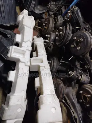 Nissan X-Trail NT32 Front Bumper Sponge