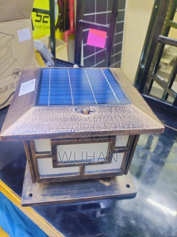 Automatic Solar Gate/Pillar Lights With Remote Control