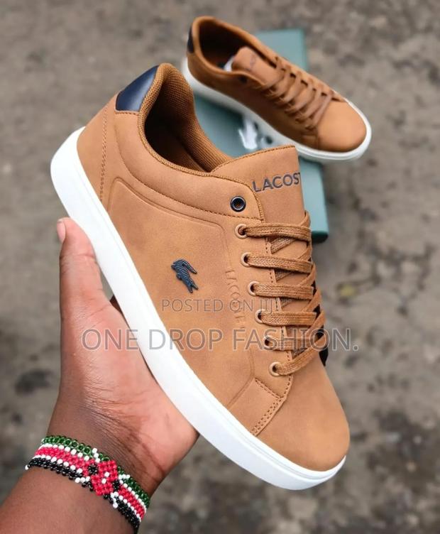 Lacoste Casuals 588 - main view