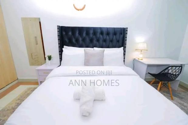Sanasana One Bedroom - thumbnail 4