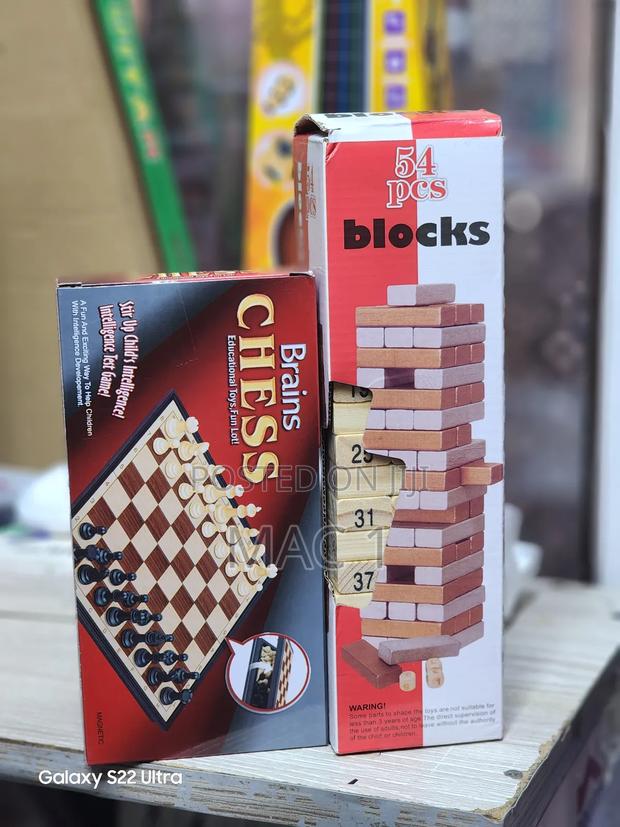 Jenga + Magnetic Chess Set - thumbnail 3