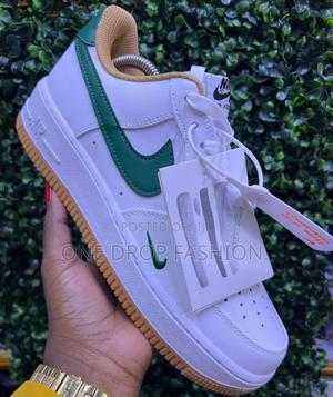 Unisex Quality Sneakers 680 - thumbnail 2