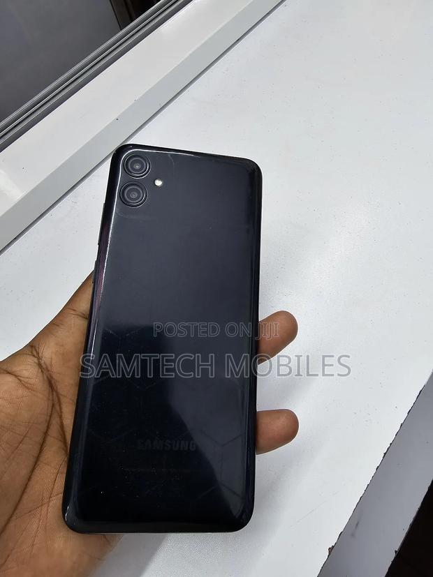 Samsung Galaxy A04e 32 GB Black - thumbnail 3