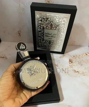 Fakhar Black by Lattafa Perfumes Available