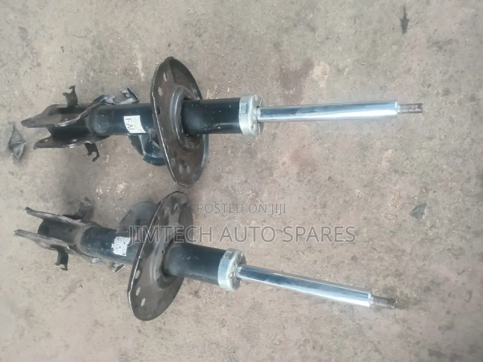 Nissan Dualis Front Shocks