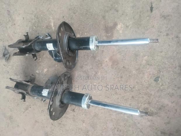 Nissan Duaris Front Shocks - thumbnail 2