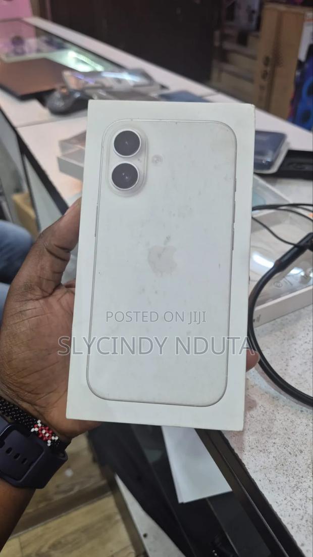 New Apple iPhone 16 128 GB - main view