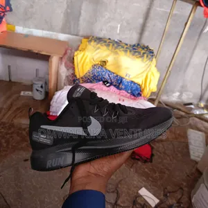 New Zoom Air Sports Shoes