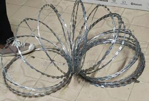 Double Galvanized Silver Razor Wire 450MM 10M - thumbnail 2